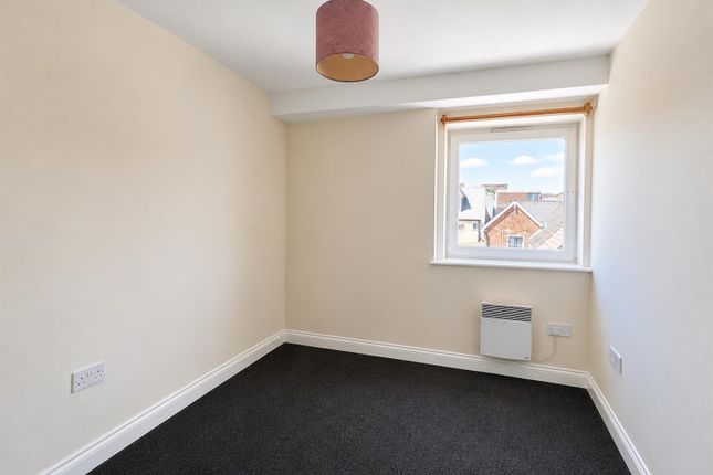 Flat 5, 12, Tufton Street, Ashford photo 4