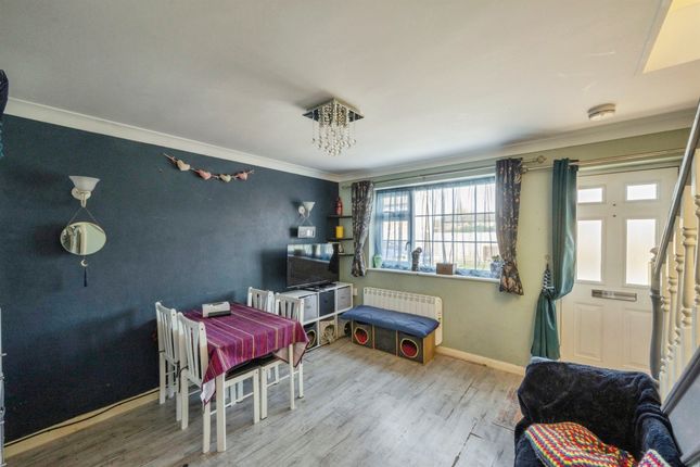 85, Parklands, Scunthorpe photo 2