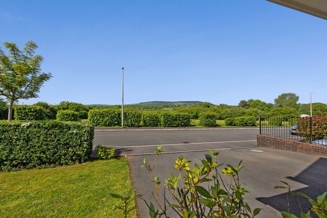 12 Bryn Celyn, Pontyclun photo 2