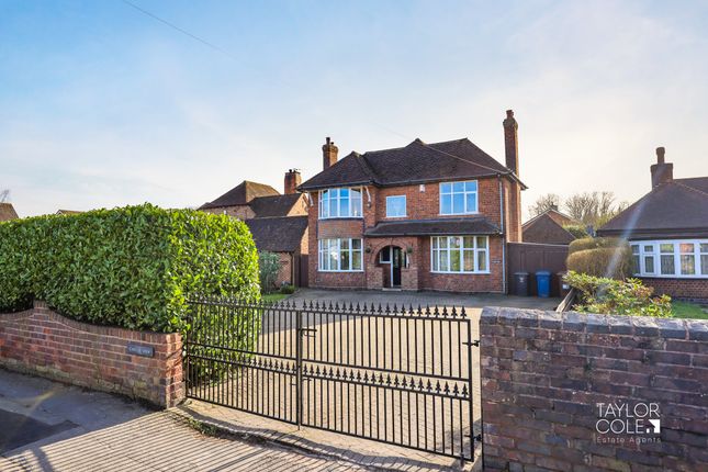 Thumbnail Detached house for sale in Lichfield Street, Fazeley, Tamworth