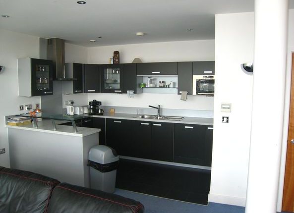 Thumbnail Flat to rent in Capital East Apartments, Royal Victoria Docks, Canary Wharf, London