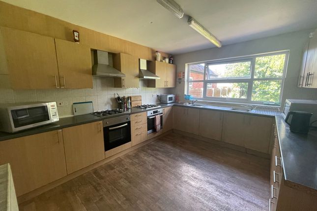 Room to rent in Christchurch Road, Reading