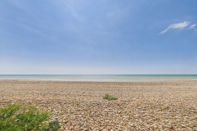 176, Coast Road, Pevensey photo 3