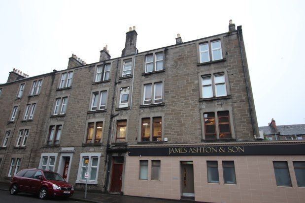 Thumbnail Flat to rent in 3 Cardean Street, Dundee