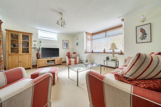 117, Putnoe Lane, Bedford photo 3