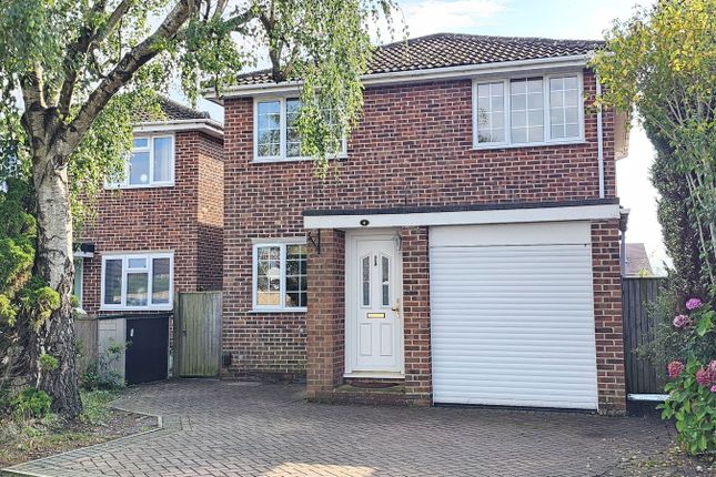 Thumbnail Detached house for sale in Winston Way, Thatcham