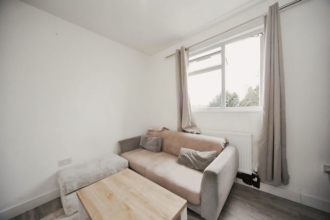 541, Hitchin Road, Luton photo 5
