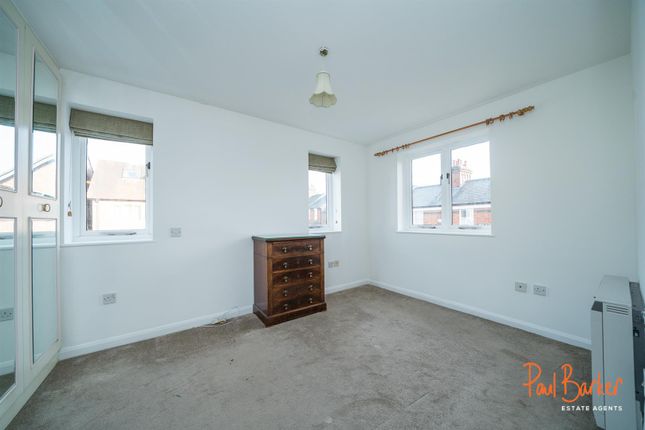 Flat for sale in Albeny Gate, Belmont Hill, St. Albans