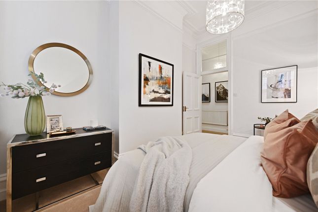 Flat for sale in Bedford Court Mansions, Bedford Avenue