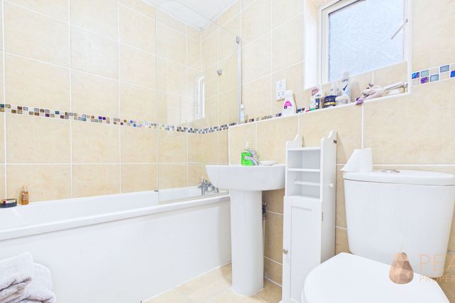 Flat 1 Western Lodge, Cokeham Road, Lancing, Lancing photo 4