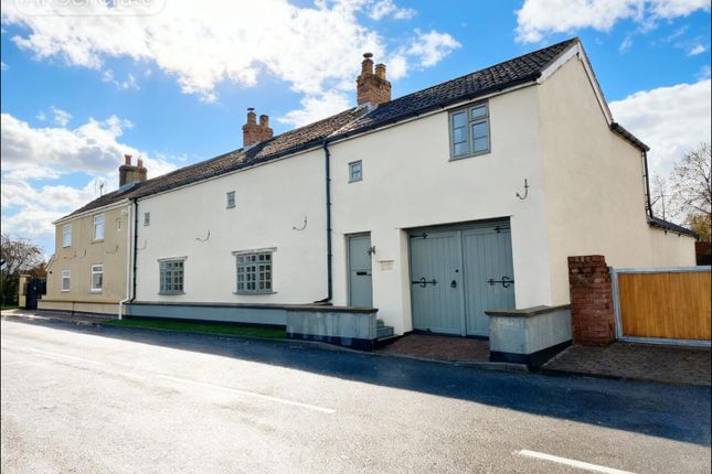 4-bed house on River Side Cottage, Fishlake Nab, Doncaster, £290,000