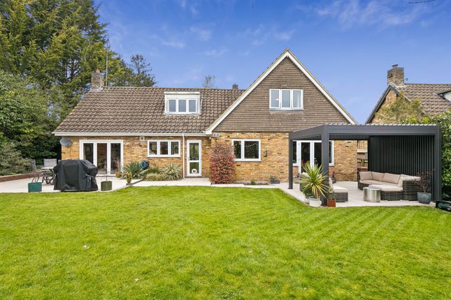 2 Cresswick, Whitwell, Hertfordshire photo 3