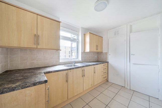 Flat 15, The Albany 67-69,, Woodcote Road, Wallington photo 4