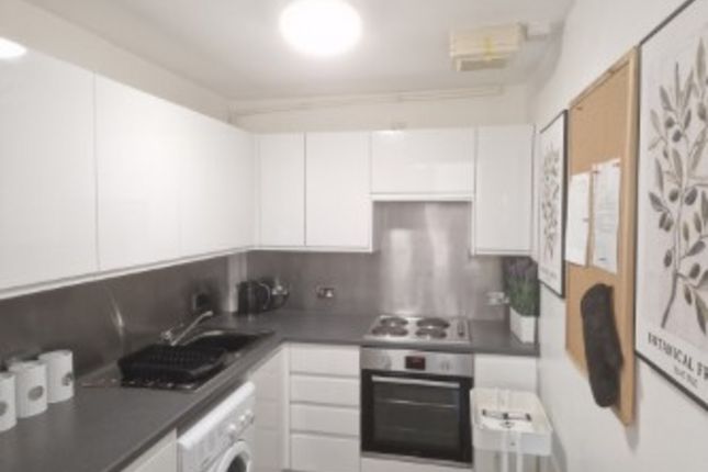 Flat Flat 7, 17, Upper Grove Place, Edinburgh photo 4
