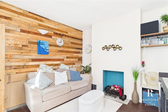 5 Beddington Grove, Wallington photo 3