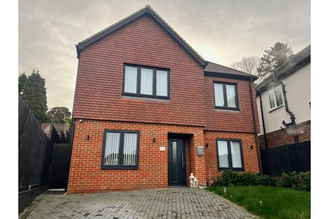 Thumbnail Detached house for sale in Hartley Down, Purley