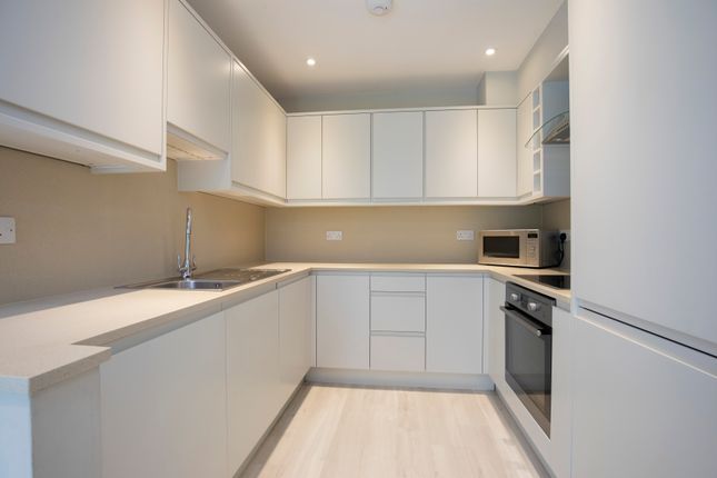 2, Western Court, Cheltenham photo 3
