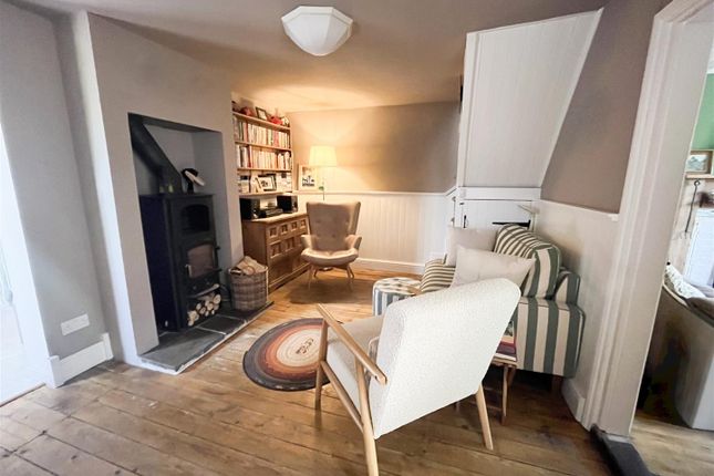 17, North Street, Heathfield photo 3