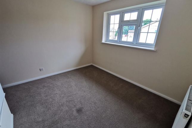 Semi-detached house to rent in Grebe Road, Bridgwater, Somerset