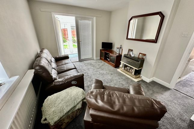 74, Newhall Road, Doncaster photo 2