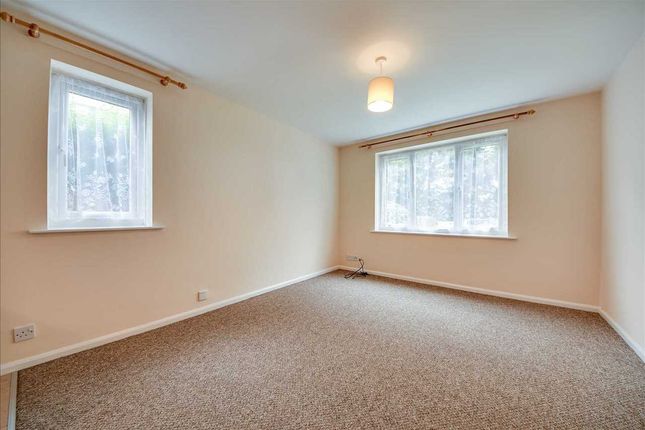 9, Park View, Wellingborough photo 2