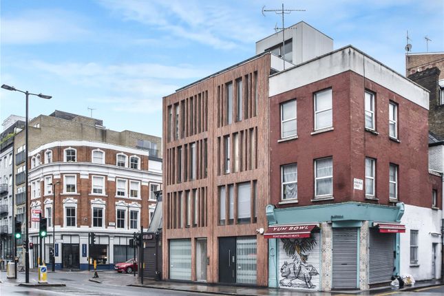 Maisonette to rent in Old Street, London