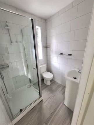 Flat 4, 201 Tettenhall Road, Wolverhampton photo 4