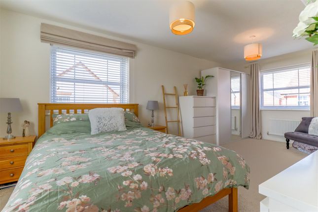 7, Firefly Road, Southam photo 3