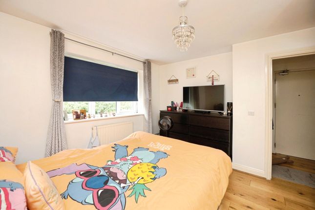 3 Pinewood Court,, Brocket Way, Essex photo 4
