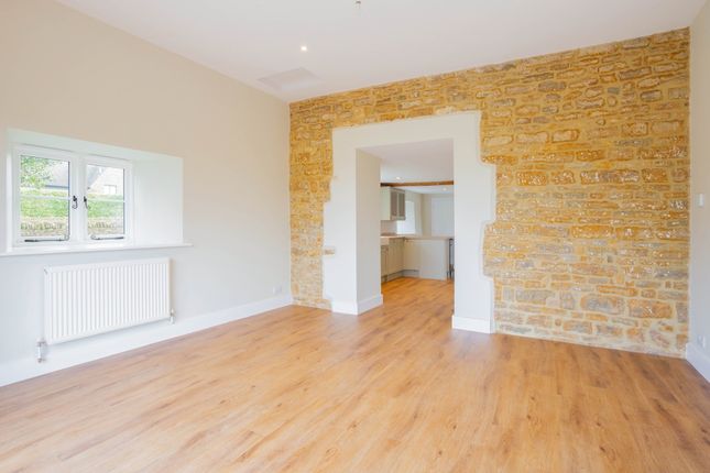 3 bed cottage to rent in Purston, Brackley