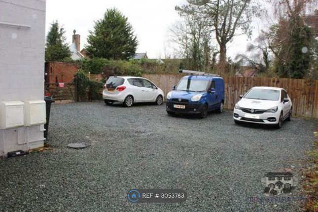 Flat, The Grove Ithon Road, Llandrindod Wells photo 3