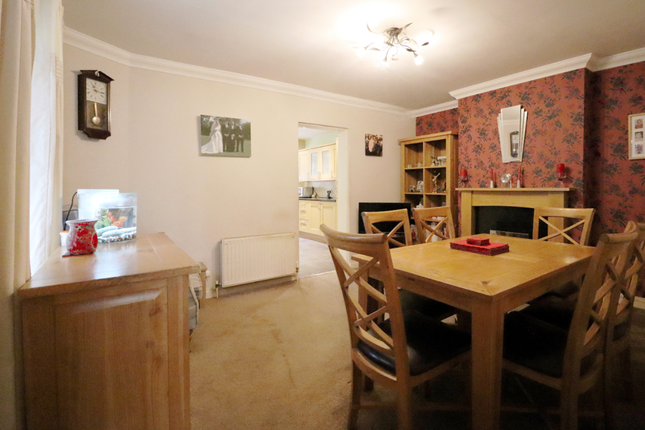 17, Henry Street, Bromley photo 4