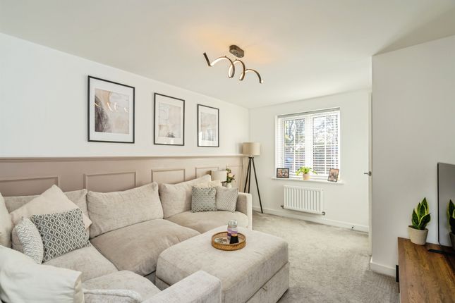 5, Baggarley Close, Chichester photo 4