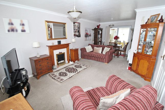 20 Clover Road, Flitwick, Bedfordshire photo 2