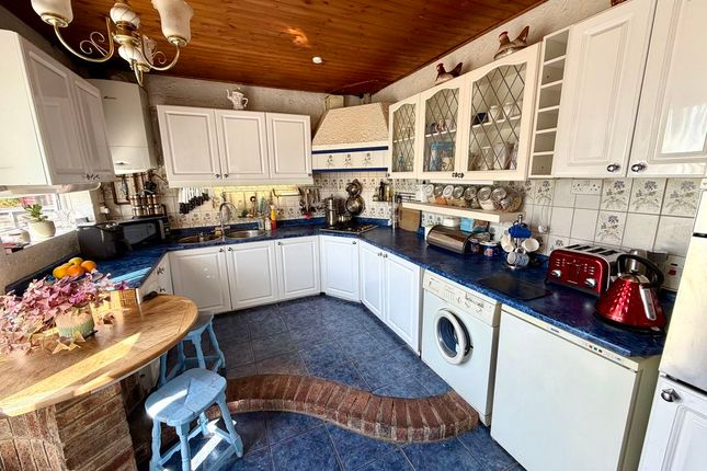 34, Iron Mill Lane, Dartford photo 2