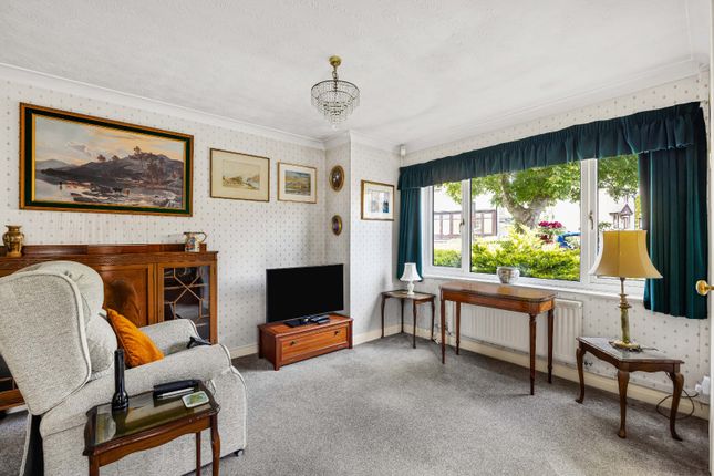 5, Hammond Drive, Cheltenham photo 5