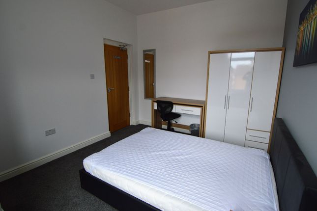 Room to rent in Grimsby Road, Cleethorpes