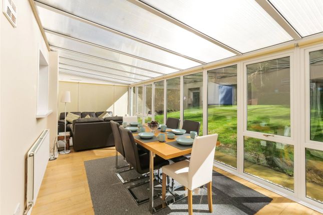 14, Castle Wemyss Drive, Renfrewshire photo 3