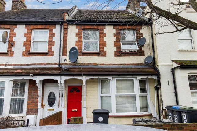 1-bed flat on Flat B, 97, Percival Road, London, £260,000