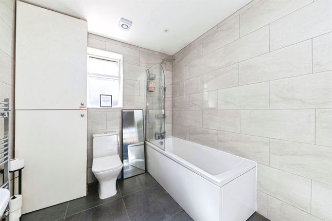 Flat 1, 80, Stotfold Road, ARLESEY photo 3