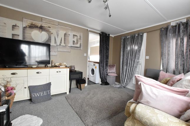Mobile/park home for sale in First Avenue, Ashfield Park, Scunthorpe