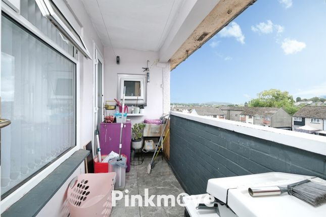 352, Monnow Way, NEWPORT photo 4
