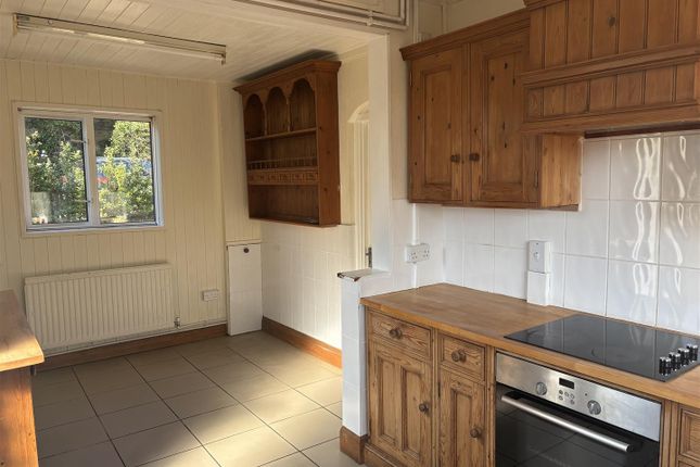 4, Deanery Road, Edenbridge photo 4