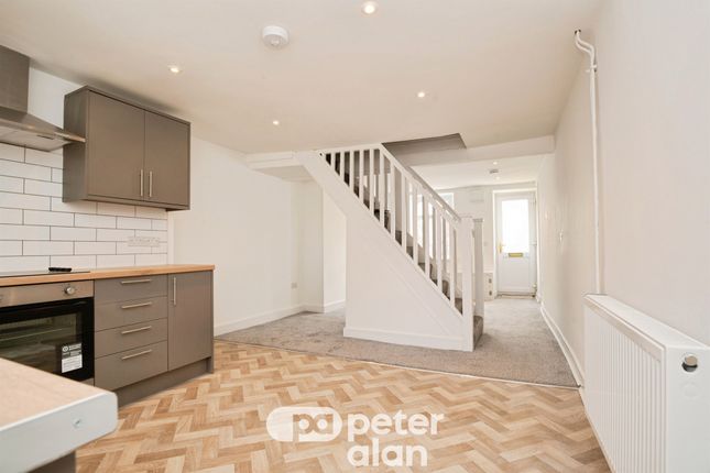 75, King Street, Pontypool photo 3