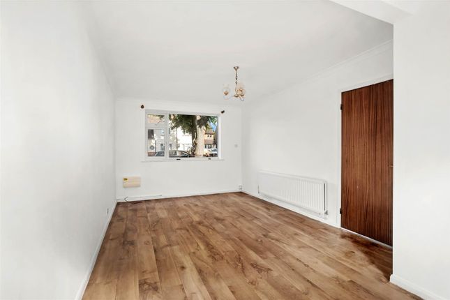 5, Justins Avenue, Stratford-Upon-Avon photo 4