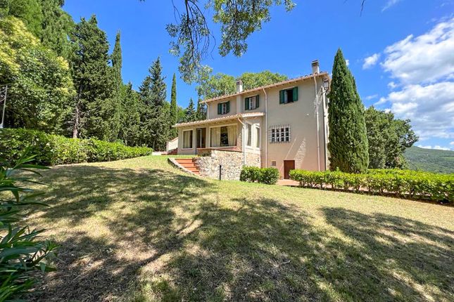 Villa for sale in Sp Del Commercio, Riparbella, Pisa, Tuscany, Italy