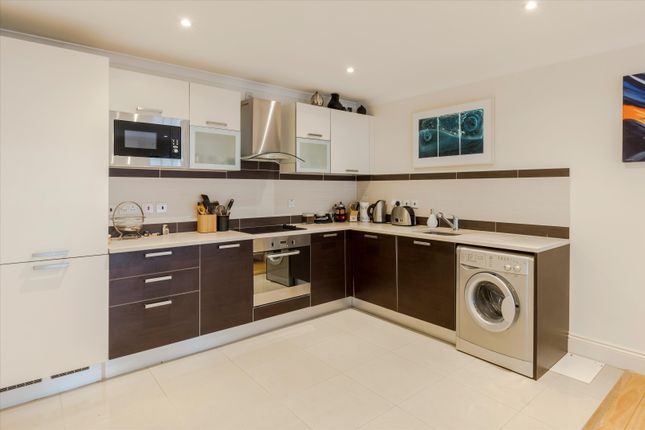 Flat for sale in Brook Mews North, London W2.