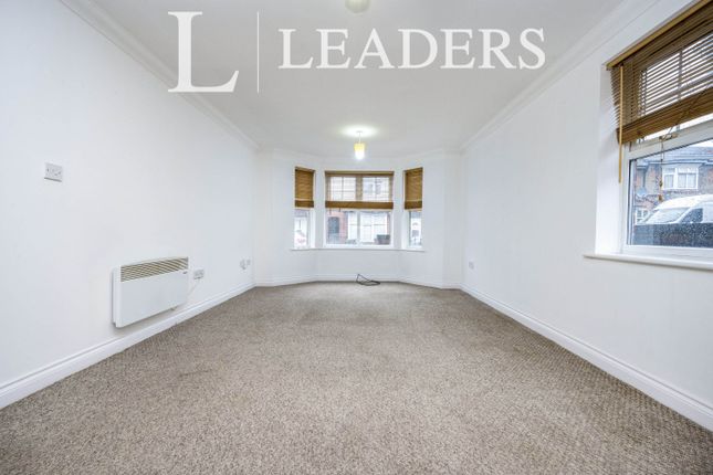 Flat 1, 254A, High Town Road, Luton photo 5