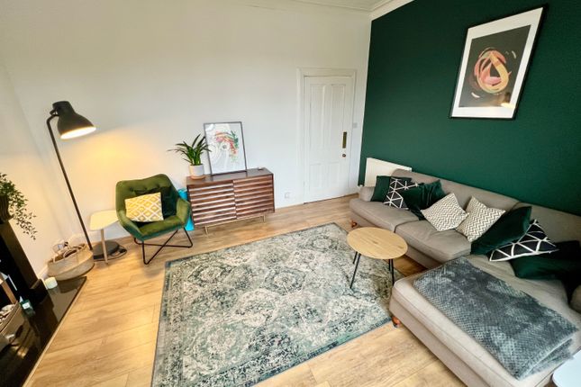 Flat for sale in 3 Linclive Terrace, Candren Road, Linwood
