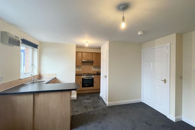 9, Talbot Court, Normanton photo 4